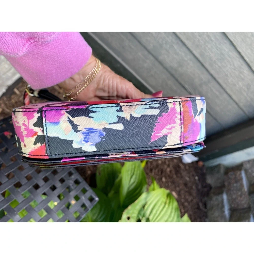 Kate Spade Laurel Way Carsen Blurry Floral Crossbody Saffiano Leather Bag‎